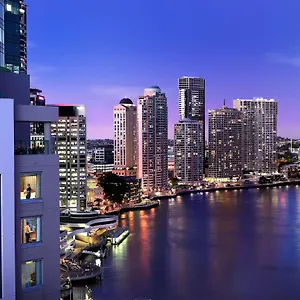 5* Hotel Stamford Plaza