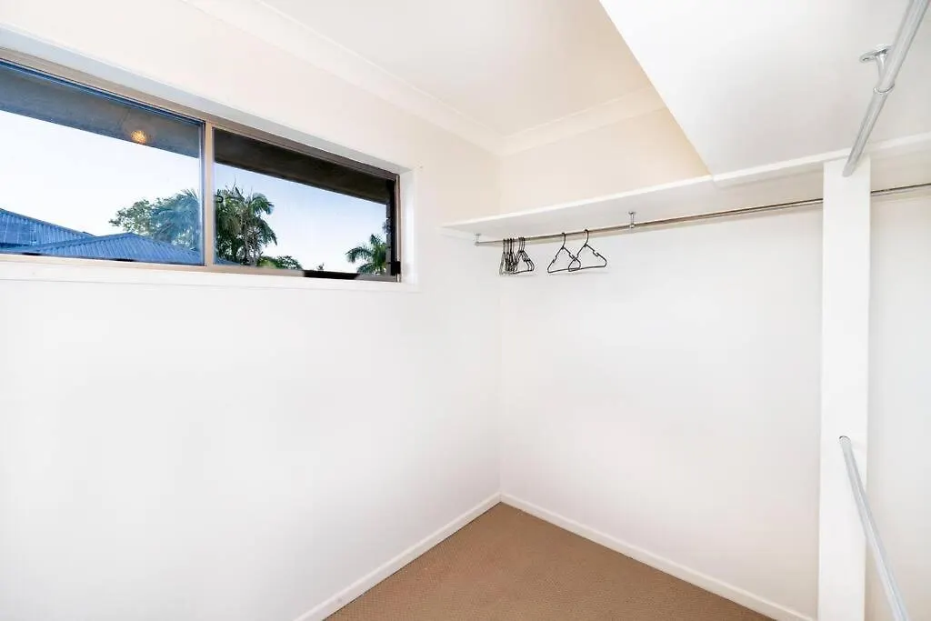 Bright Sunnybank Getaway - 4Br 2Ba Villa Brisbane