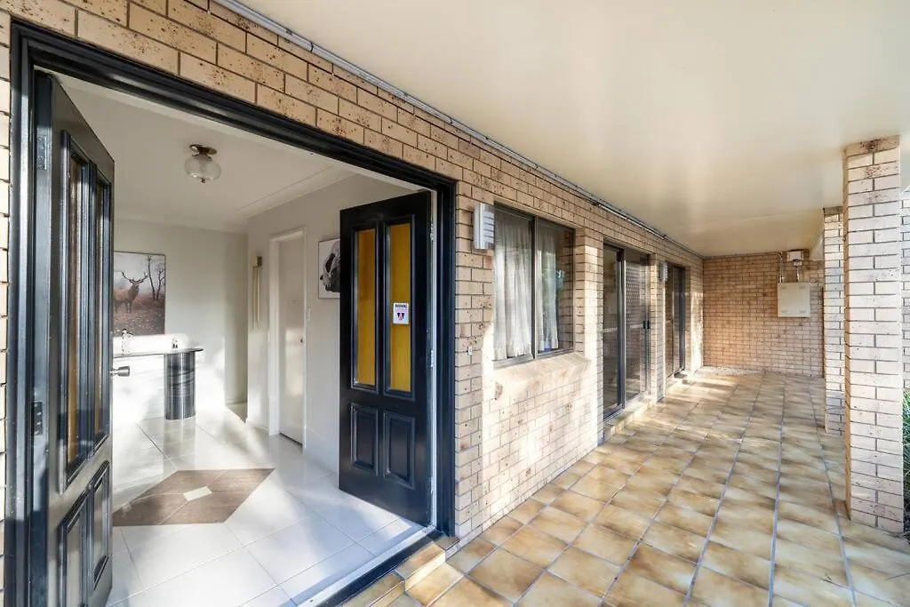 Bright Sunnybank Getaway - 4Br 2Ba Villa Brisbane Vakantiehuis