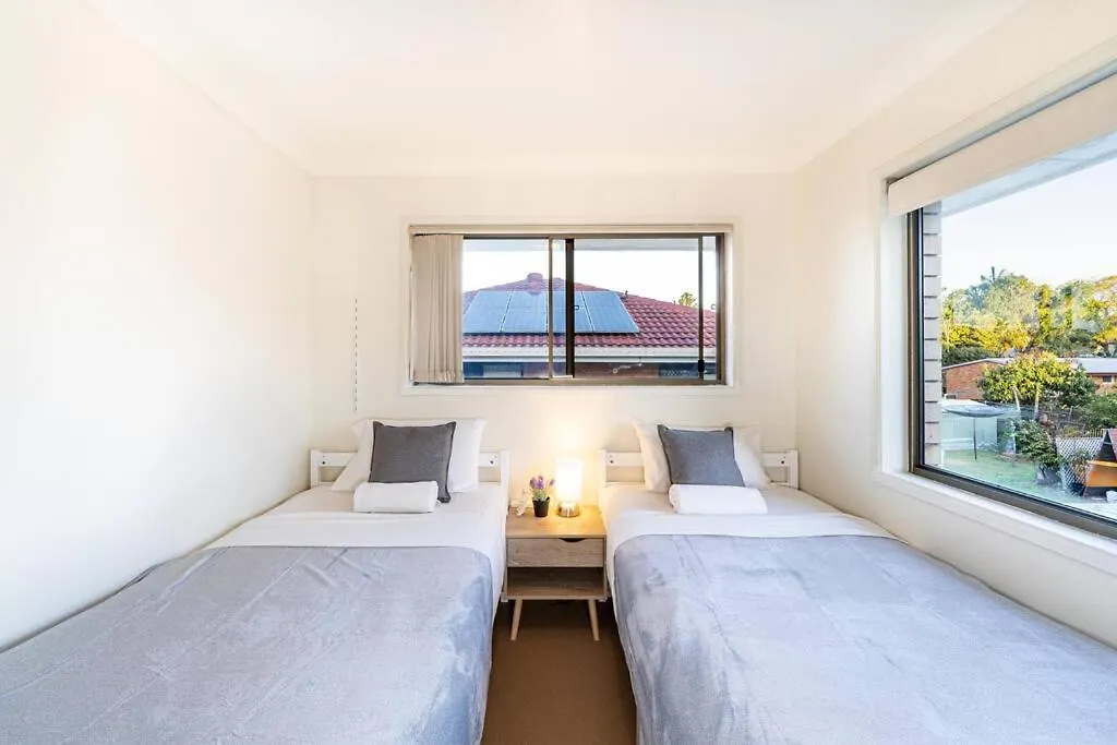 Vakantiehuis Bright Sunnybank Getaway - 4Br 2Ba Villa Brisbane Australië